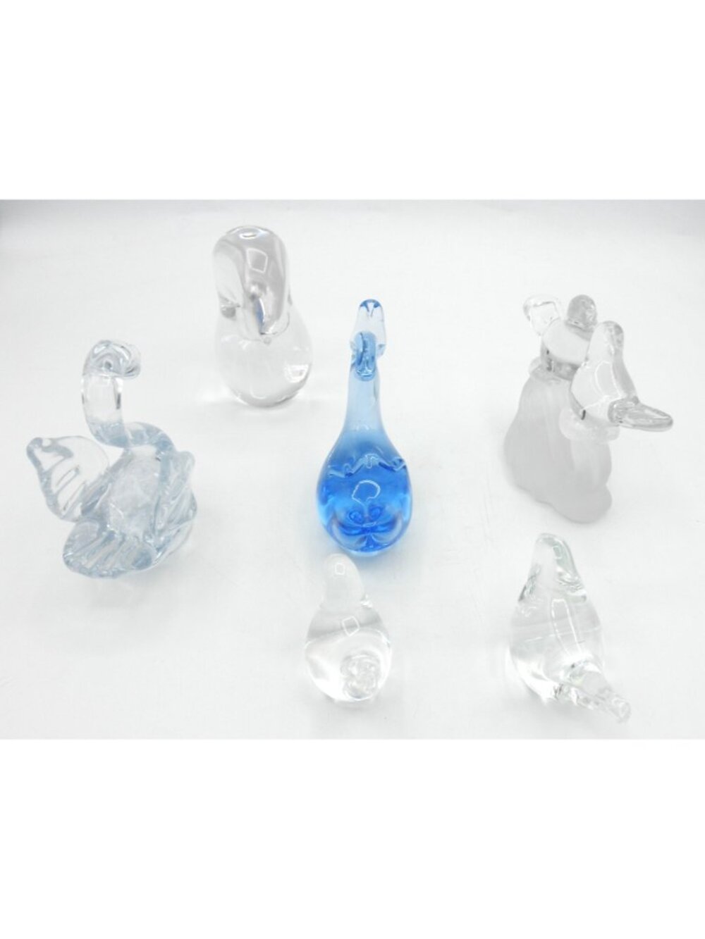 Vintage Art Glass Bird Lovers Lot of 6 Bird Duck Swan Chick Figurine Paperweight - Picture 4 of 10